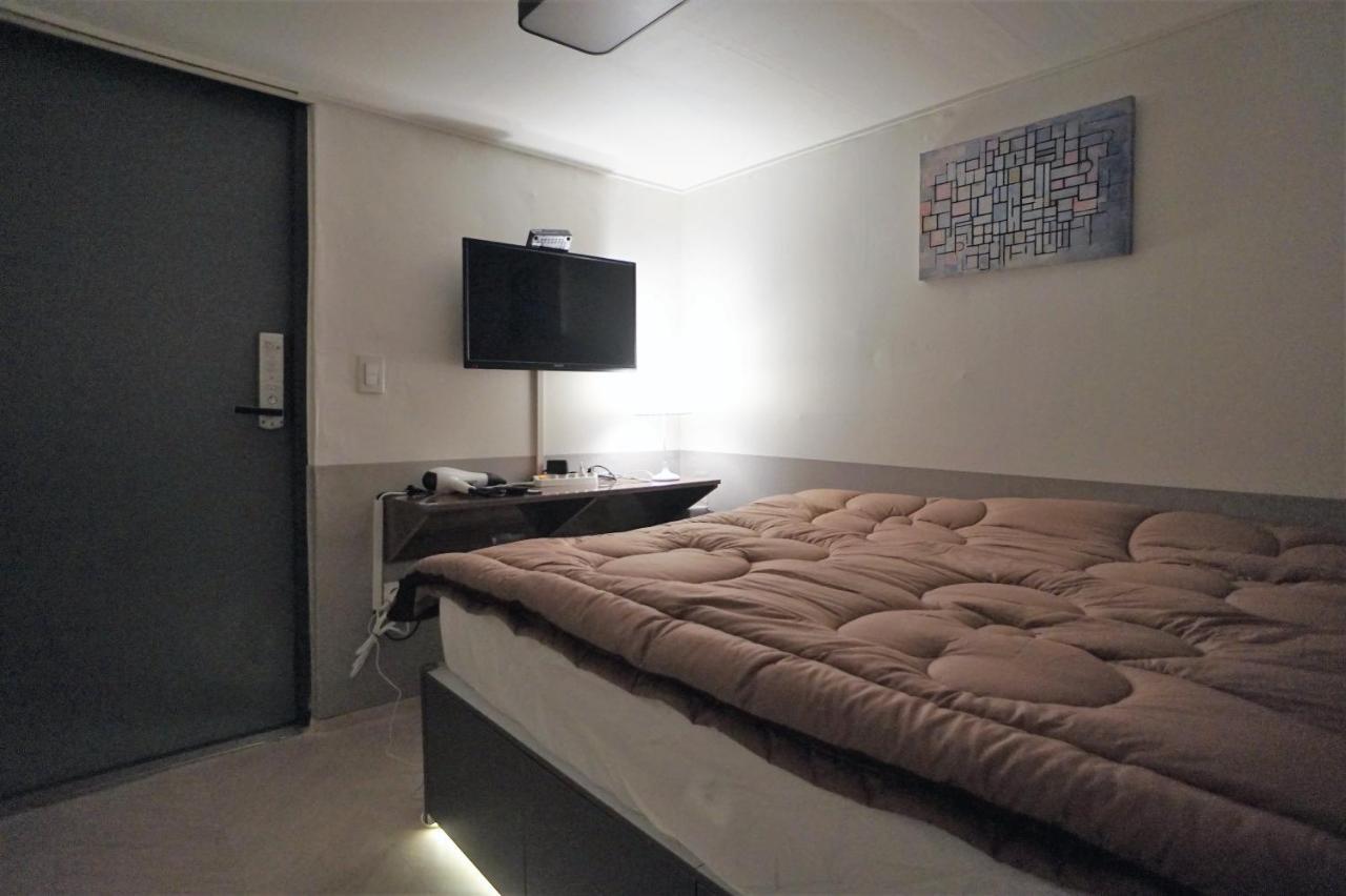 Blue Mansion Guest house 2*